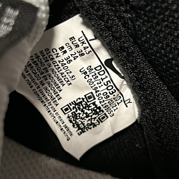 Nike dunks - Picture 7 of 7